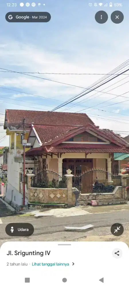Jual Rumah nyaman asri 1 1/2 lantai
