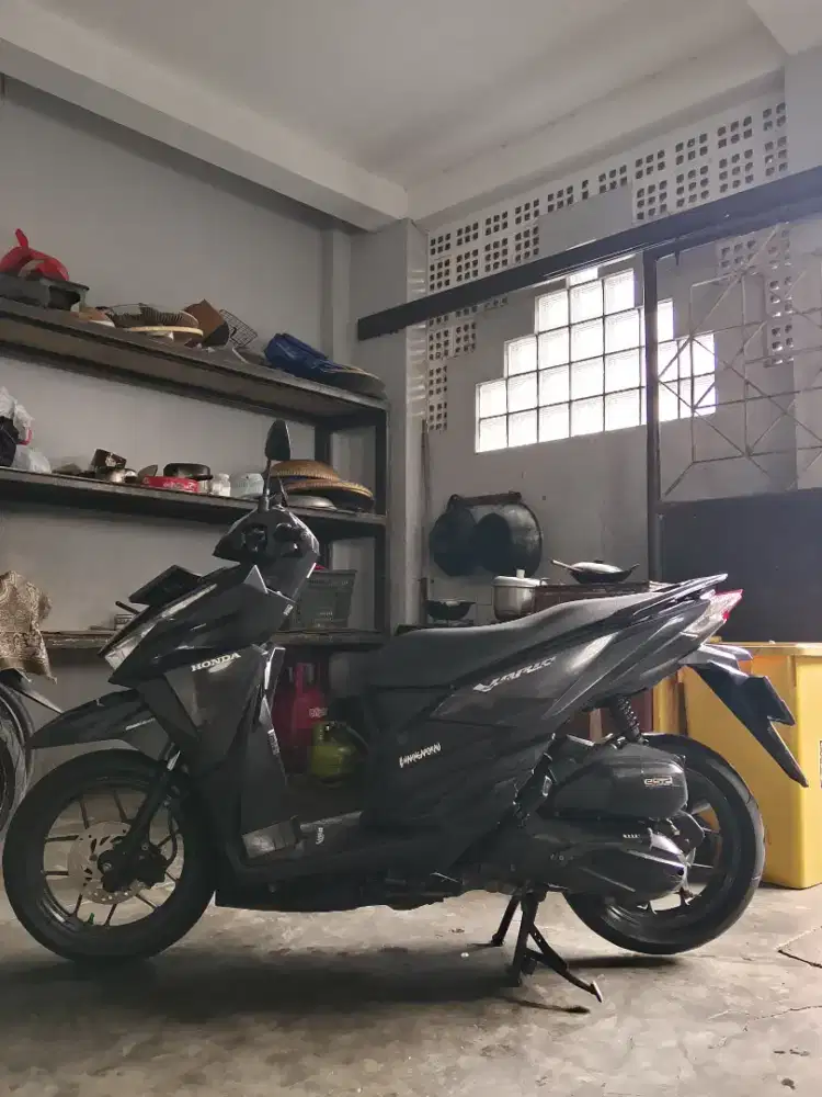Vario 125 tahun 2016 mulus