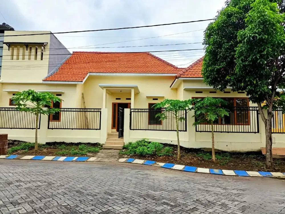 Rumah Tirtasani Royal Resort Malang