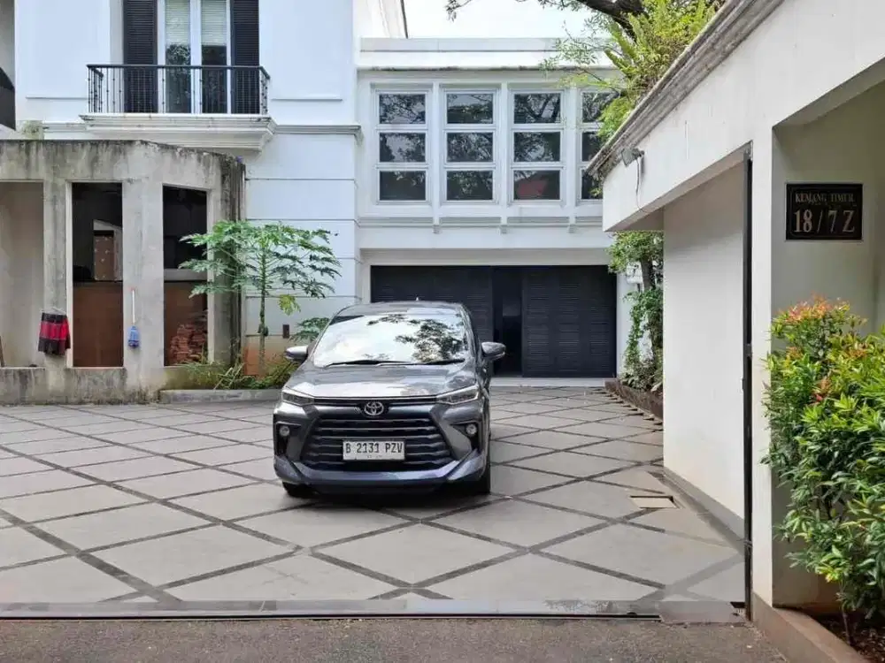 Dijual murah rumah mewah di Kemang Timur JakSel