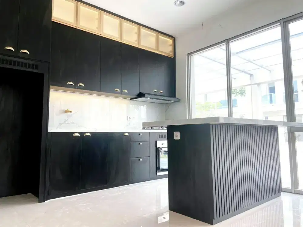 Sewa Rumah PIK 2 Tahap 1 ukuran 8x10 Ada 2 Lantai Tipe 3+1 Kamar Tidur Include AC 4 dan Kitchen Set