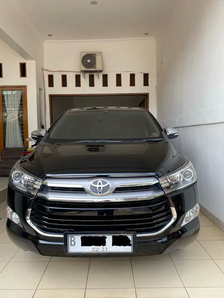 Toyota Innova (2016)