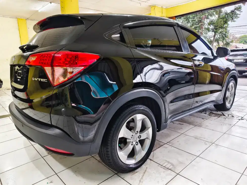 LOW KM..! HONDA HRV E CVT AT 2015 MATIC ANTIK NO PRESTIGE JAZZ RS 2016