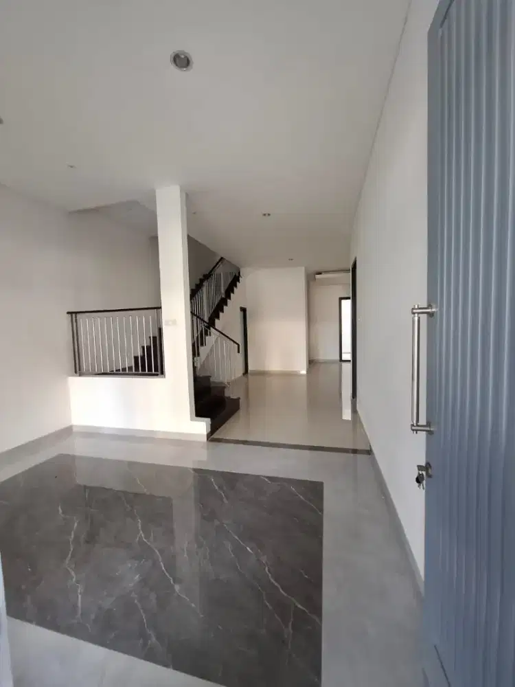 Rumah Siap Huni Pakuwon City Palm Beach
