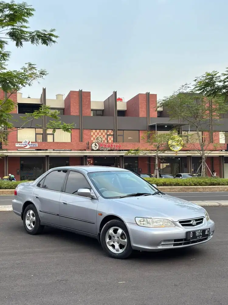 HONDA ACCORD VT-I MANUAL 2002
