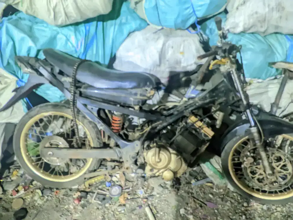 Di cari barang bekas/rosok