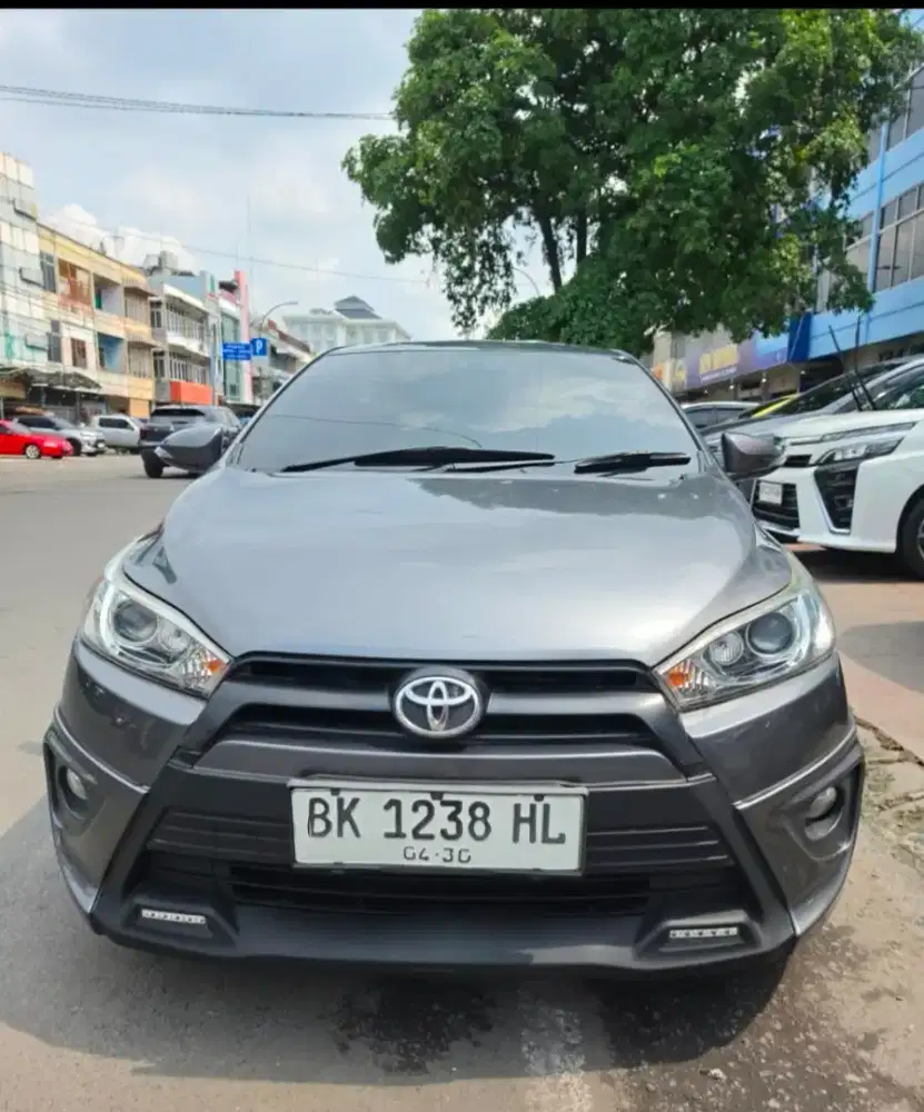 Toyota Yaris S Sportivo 2015 metic