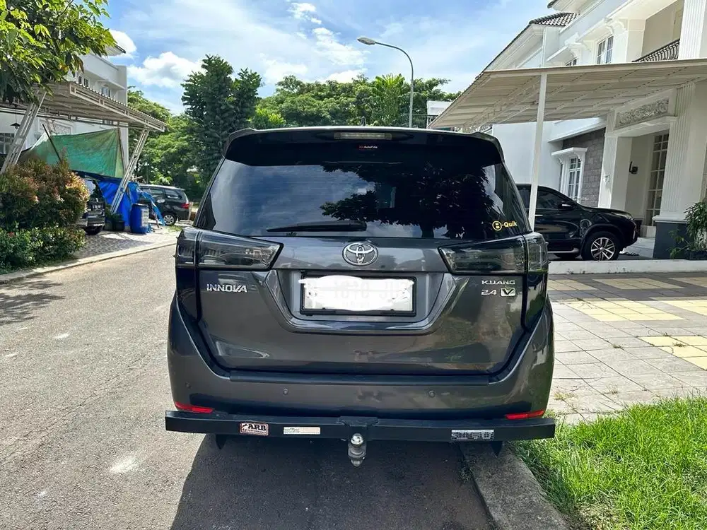 Innova Diesel Reborn V AT 2017