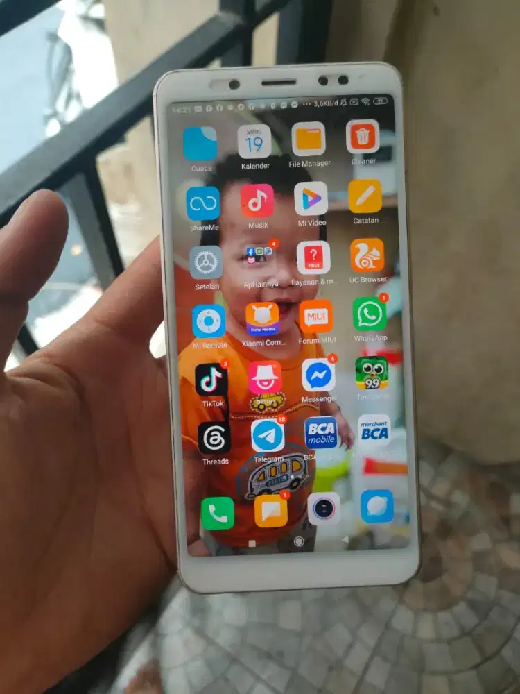 DI JUAL HP XIAOMI REDMI NOTE 5 4/64 FULSET NO MINUS NEGO HALUS