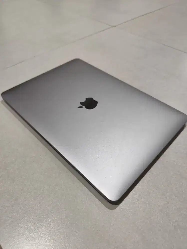 Macbook Pro M2 8/256 (2022)