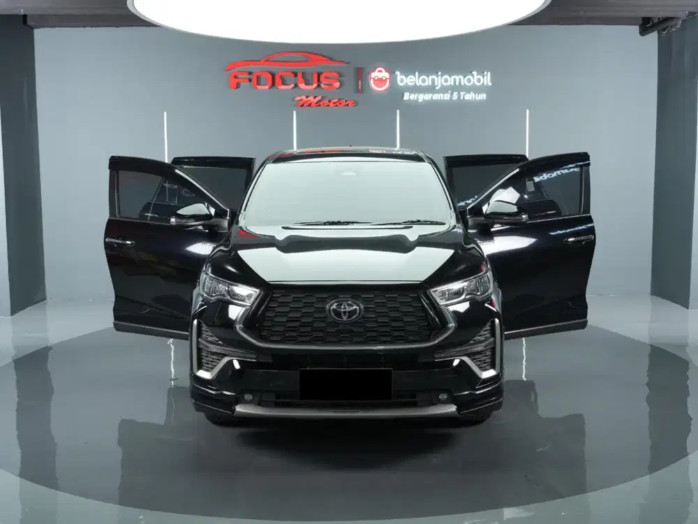 Km 36rb toyota kijang innova zenix q hybrid modelista tss 2024 hitam
