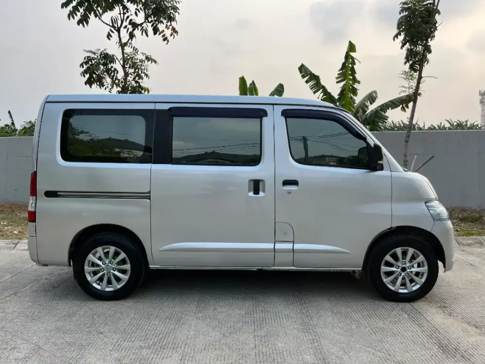 Grandmax MB 1.3 AC 2017. Dp 3 jt