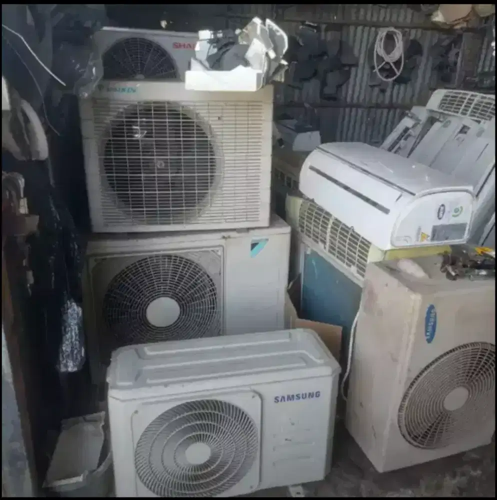 Mencari AC bekas AC rusak segala macam rongsokan,