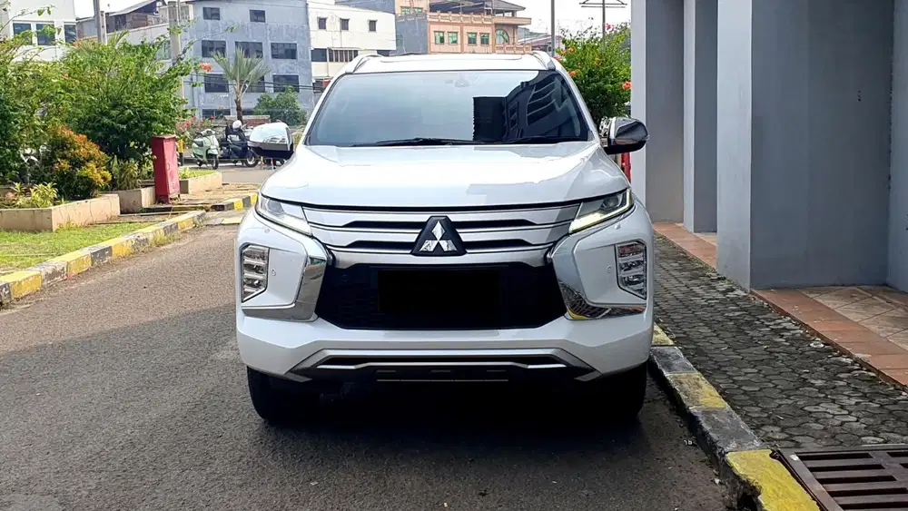 Km 24rb mitsubishi pajero sport dakar 2023 pakai 2024 putih sunroof