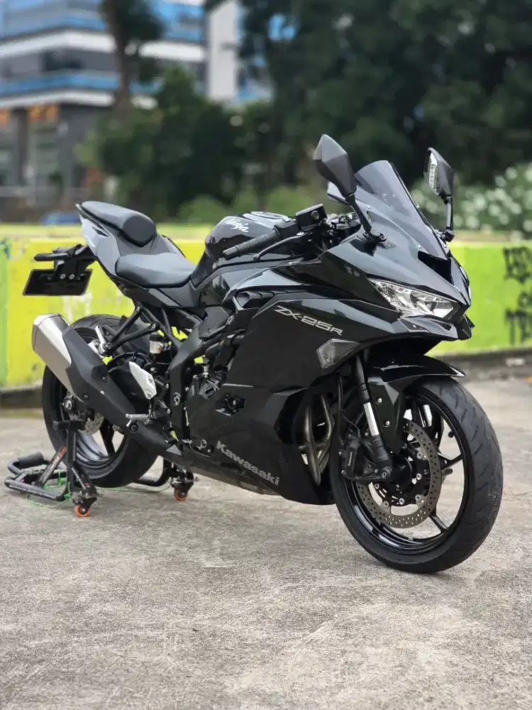 Kawasaki ZX25R NON ABS Plat D Bandung