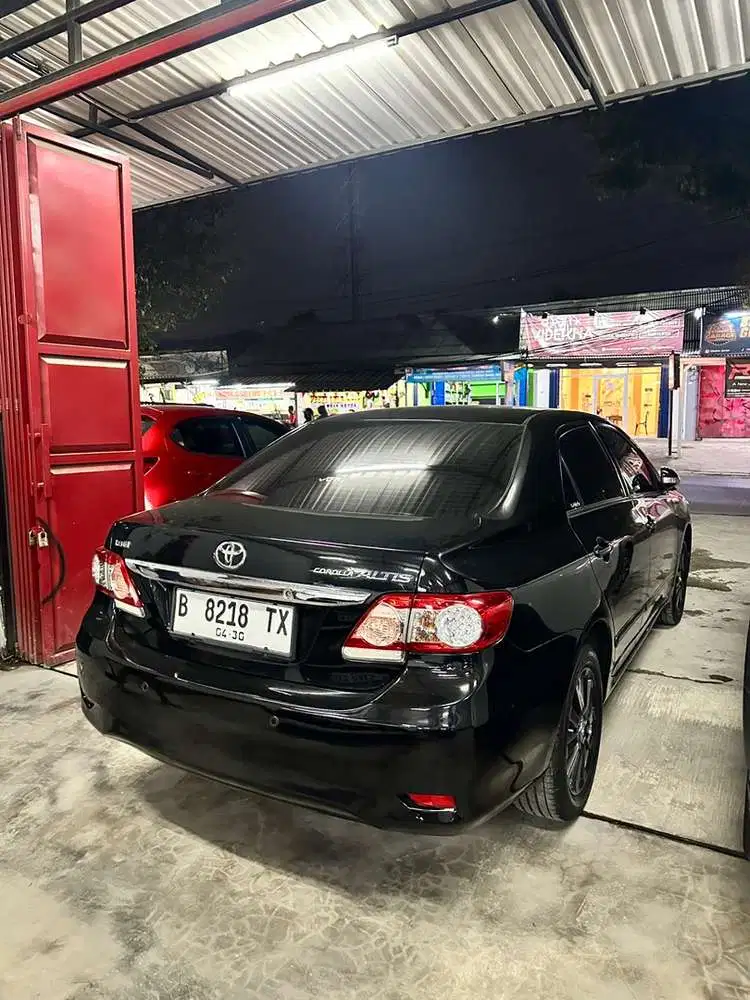 Toyota Corolla Altis 2011 Bensin