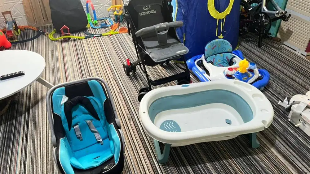 Preloved barang-barang bayi (masih mulus)