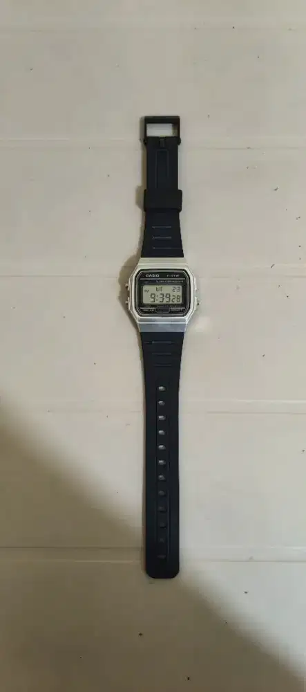 CASIO F-91WM-7ADF Silver