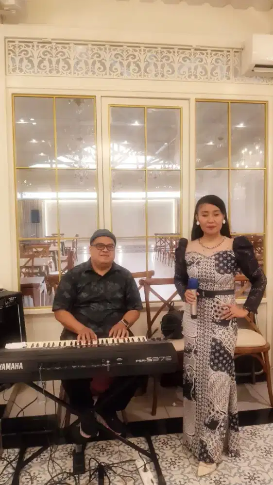 Musik Orgen Tunggal .Band wedding