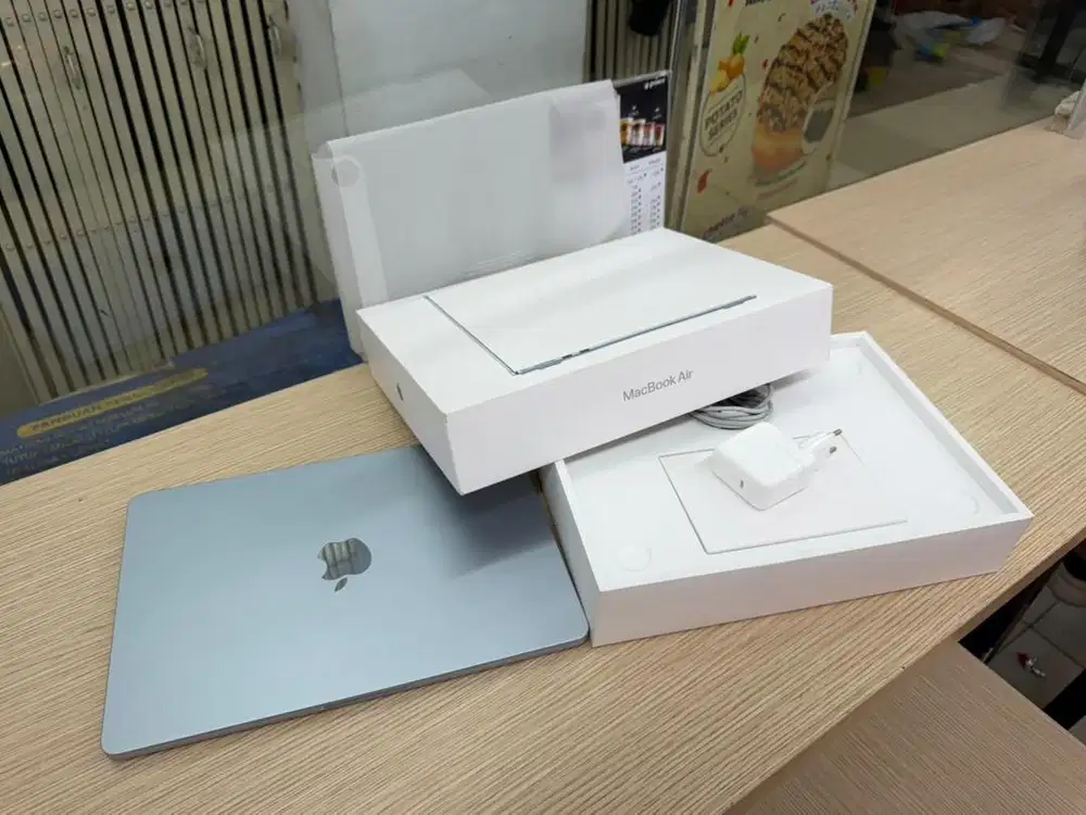 Macbook Air M4 16/256gb iBox NETT