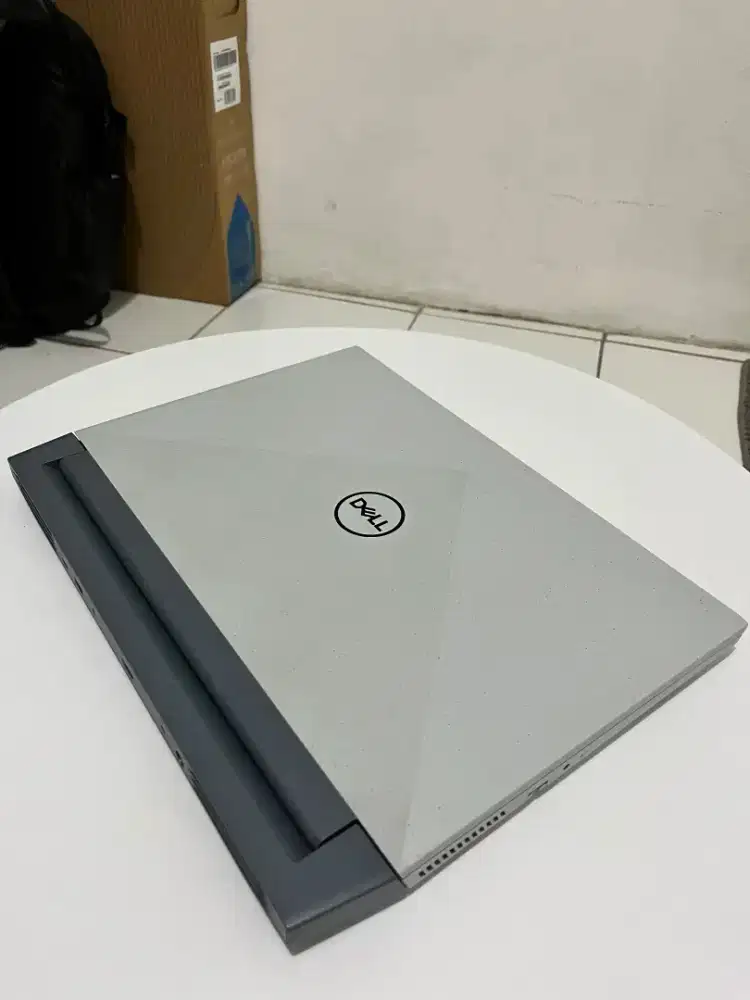 Laptop Gaming Dell G15