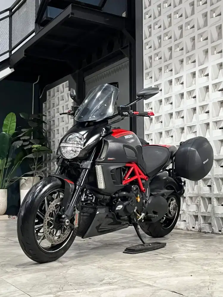 DUCATI DIAVEL CARBON 2011 ABS - Chintia Mustika