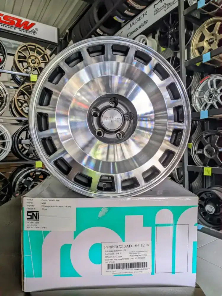 Velg rotiform ZBF r18 5x114 lbr8 et22