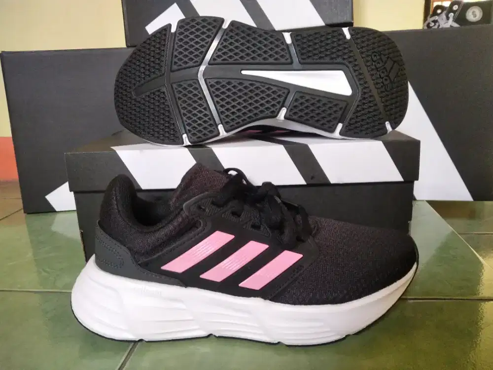 Sepatu Adidas galaxy size 38 murah