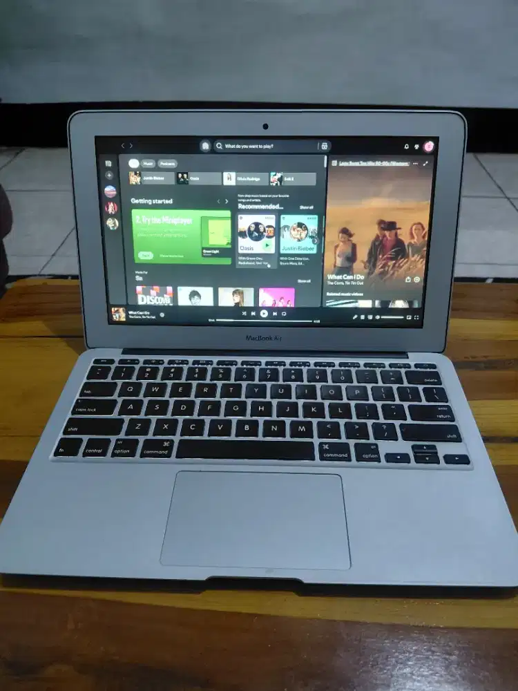 Macbook Air early2015