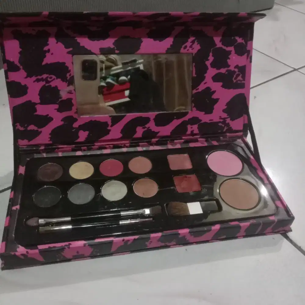 dijual alat make up