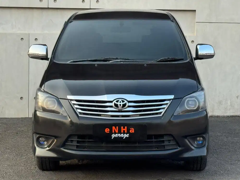 Toyota Grand Innova G 2.0 Manual 2012