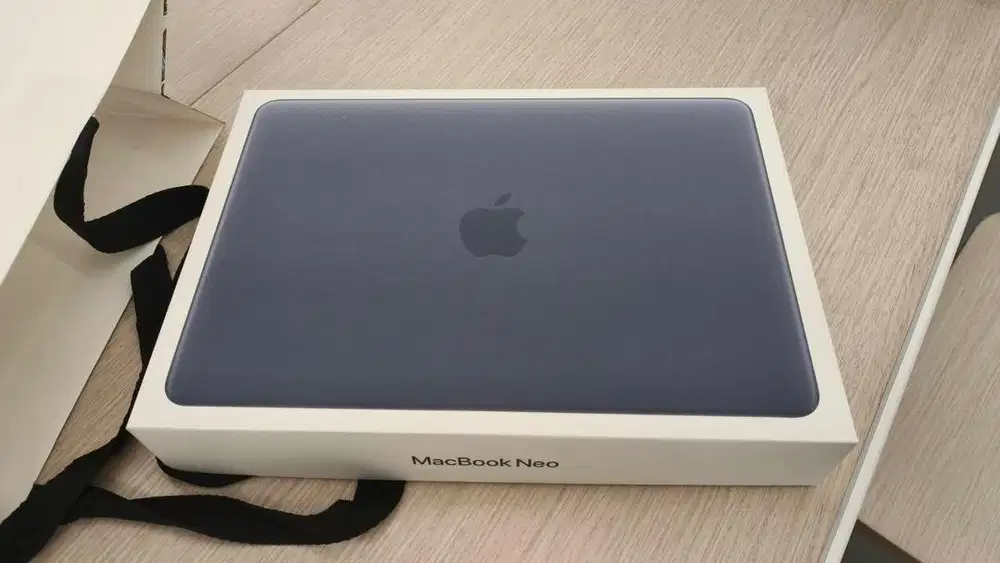 MacBook Neo 8GB / 256GB Indigo – BARU SEGEL iBox