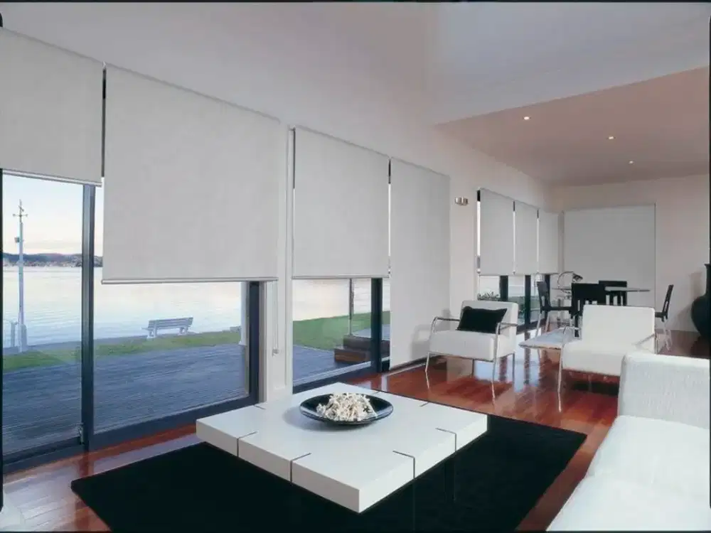 Rollerblind indor bahan berkualitas