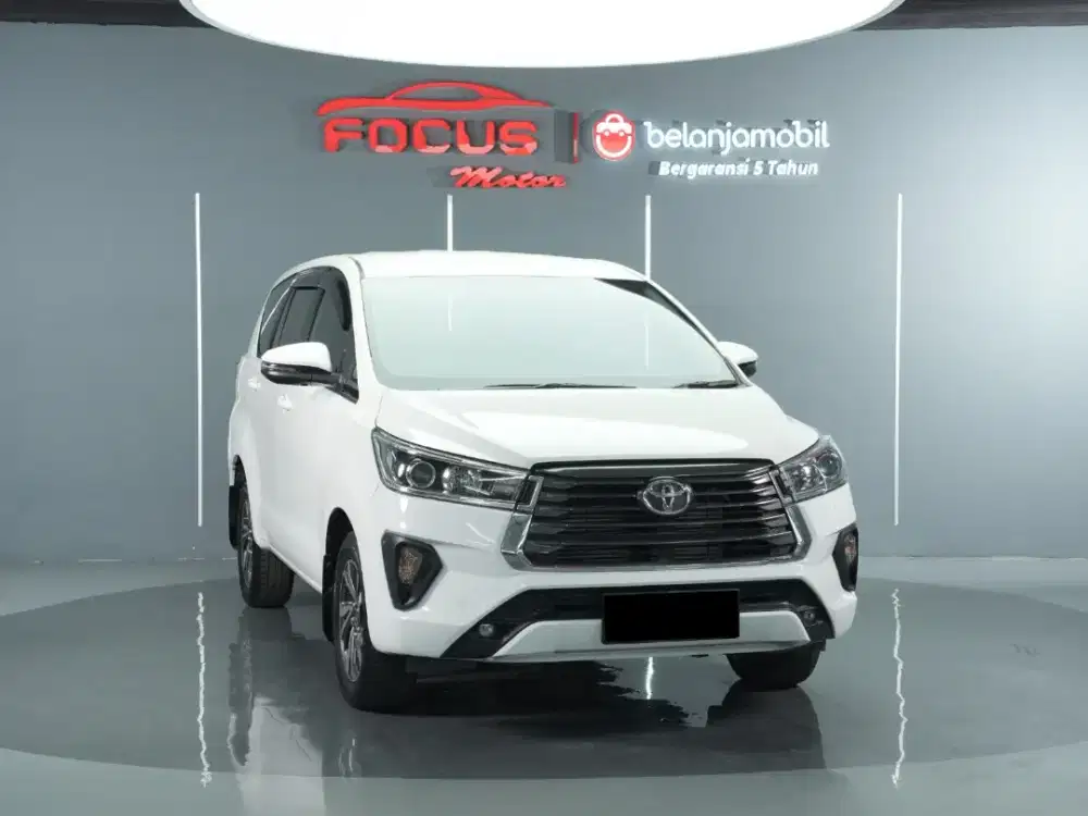 Km 16rb toyota kijang innova v diesel 2022 putih pajak panjang