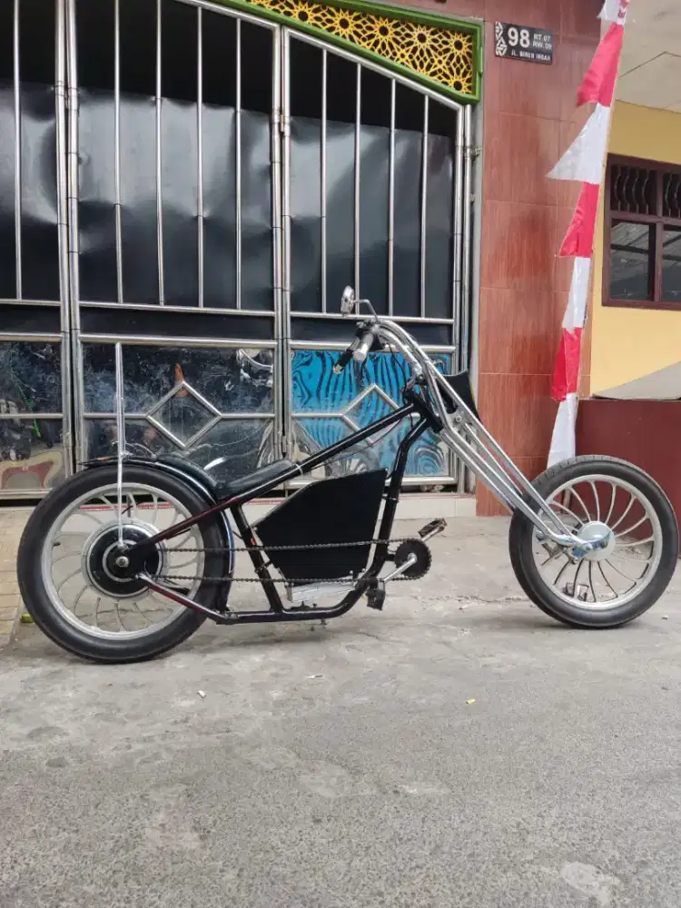 Sepeda listrik lowrider chopper
