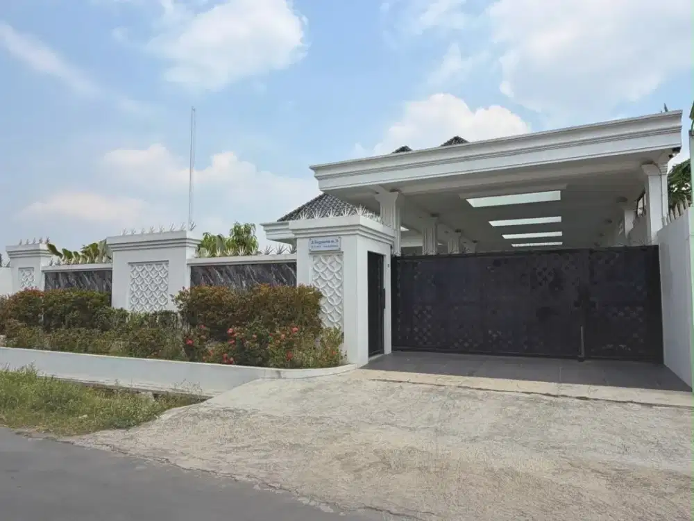 RUMAH MEWAH BARU • FULL FURNISHED • KEBUN PRIBADI • BISA BIKIN KOLAM RENANG