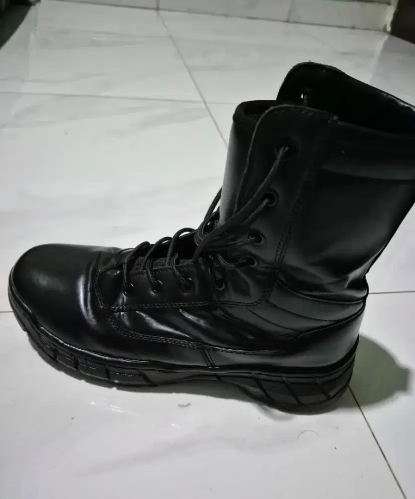 Sepatu Boots TNI no.42