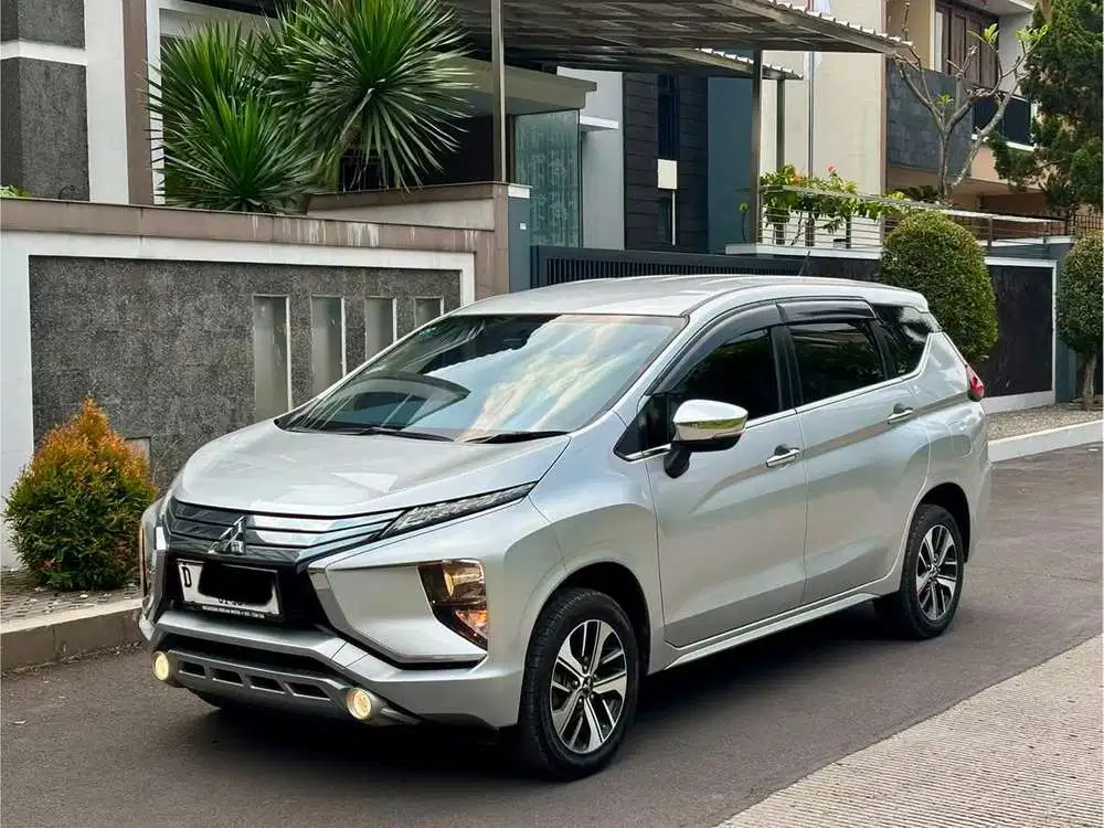 (lowkm) Mitsubishi Xpander Ultimate 2019 matic silver metalik mulus at