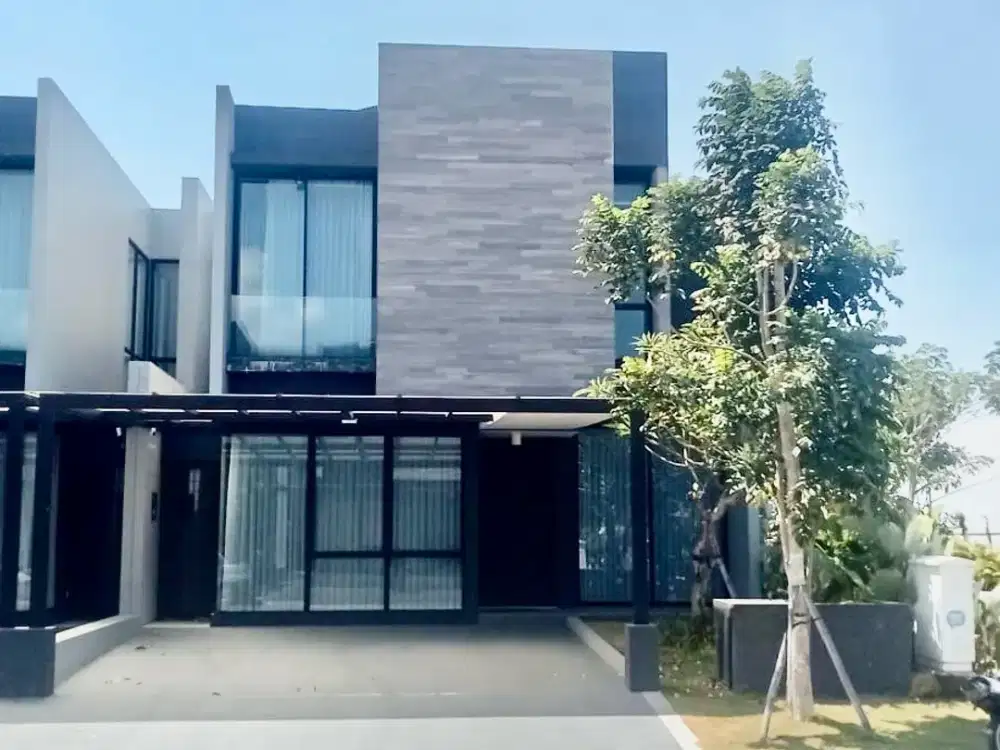 DIJUAL DISEWAKAN RUMAH PELICAN HILL CITRALAND 4KT 2LT SEMI FURNISH BAGUS