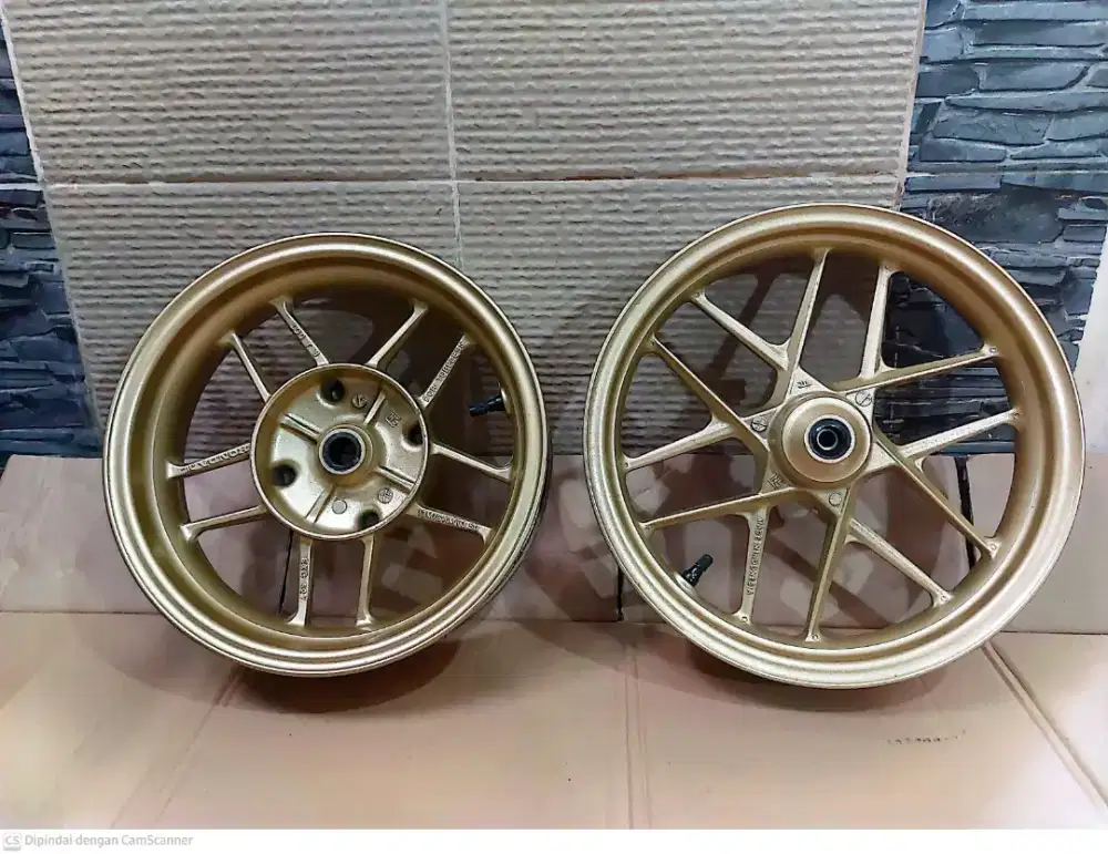 VELEG HONDA ADV 150 CC GOLD Kondisi95% mulus