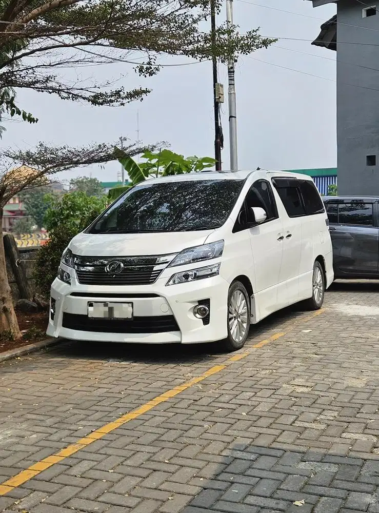 Vellfire 2.4 ZG Premium Sound 2013