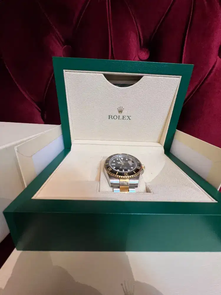 ROLEX SEA-DWELLER