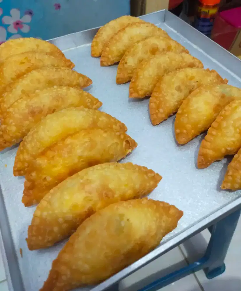 Pastel Sayur Ayam / Pastel Kari Ayam