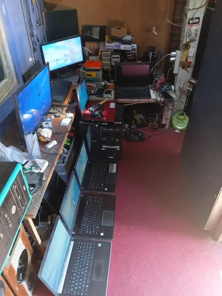 Servis laptop dan komputer panggilan