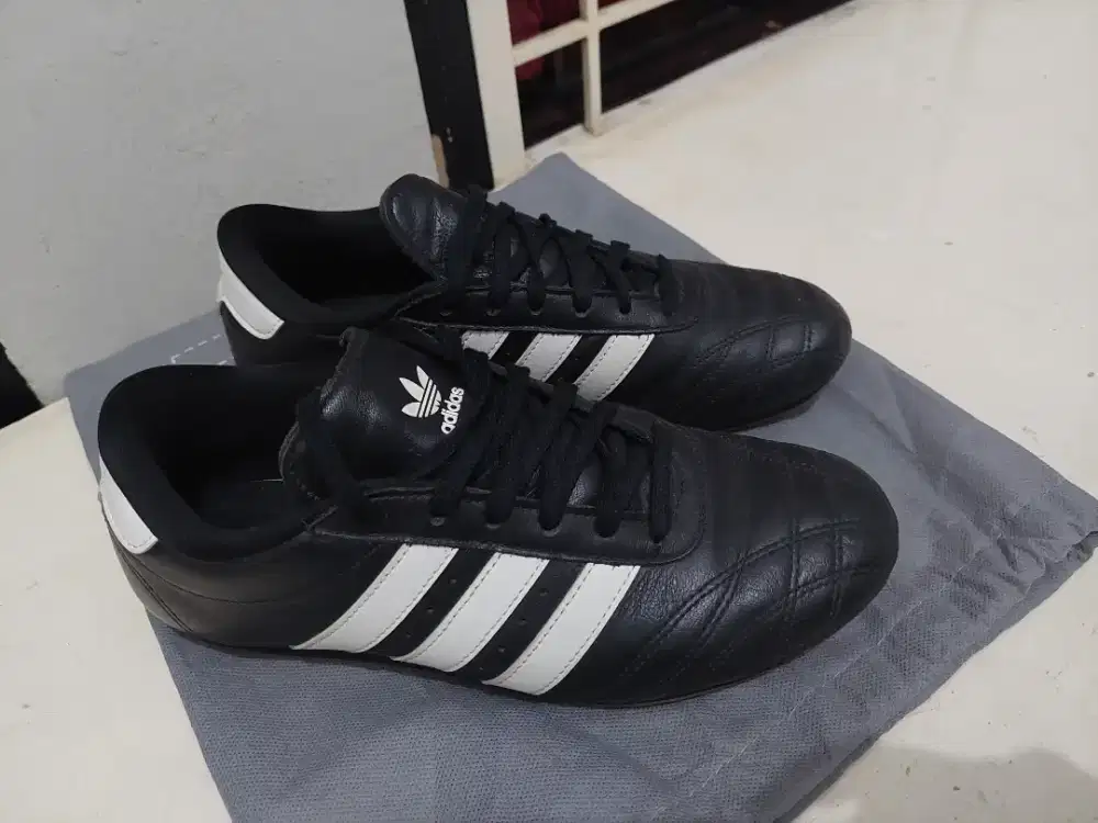 Sepatu Adida Taekwondo Ori