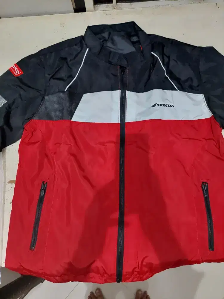 Jaket ori Dari Honda Astra