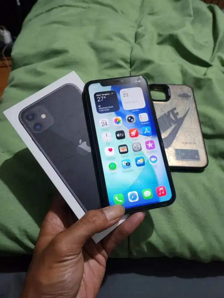 IPHONE 11 128GB IBOX PA/A Fulldus siap pakai Lokasi PAMULANG UNPAM