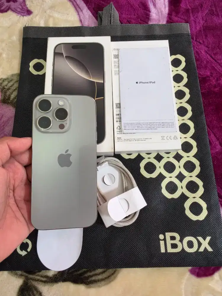 iphone 16 pro 128gb resmi iBox,fulset original,mulus like new,istimewa