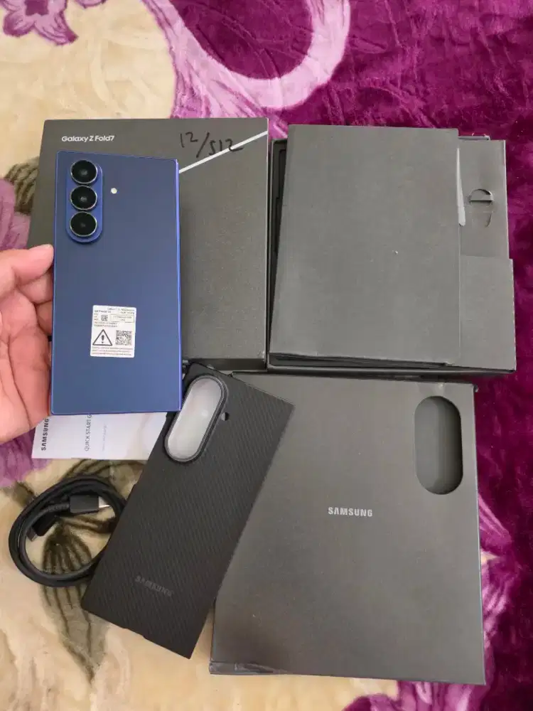 samsung Z fold 7 ram 12/512gb resmi sein,garansi 30-12-2026,fulset ori