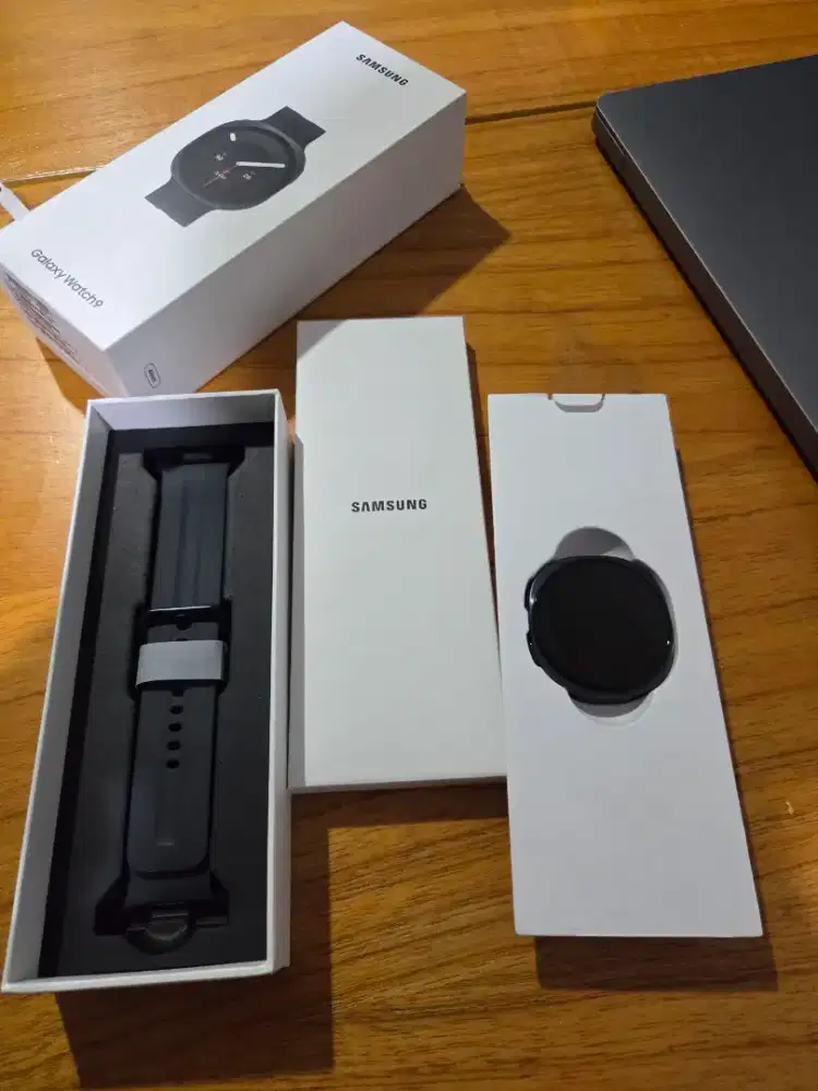 Samsung Galaxy Watch 9 44mm Graphite - Jarang Pakai